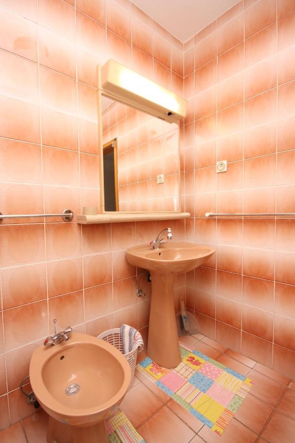 Apartments For Families With Children Lopar, Rab - 10402 Kültér fotó